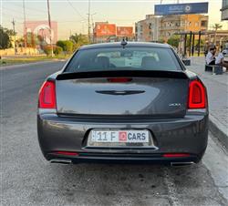 کرایسلەر 300